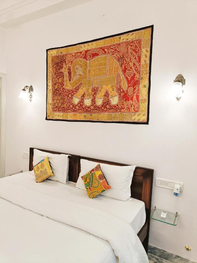 Prakash Ji'S Haveli -Luxurious Lakeside Retreat- Hotel Udaipur Exterior foto