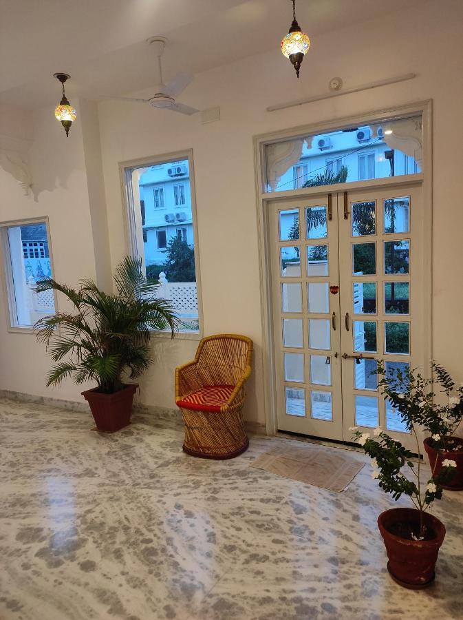 Prakash Ji'S Haveli -Luxurious Lakeside Retreat- Hotel Udaipur Exterior foto
